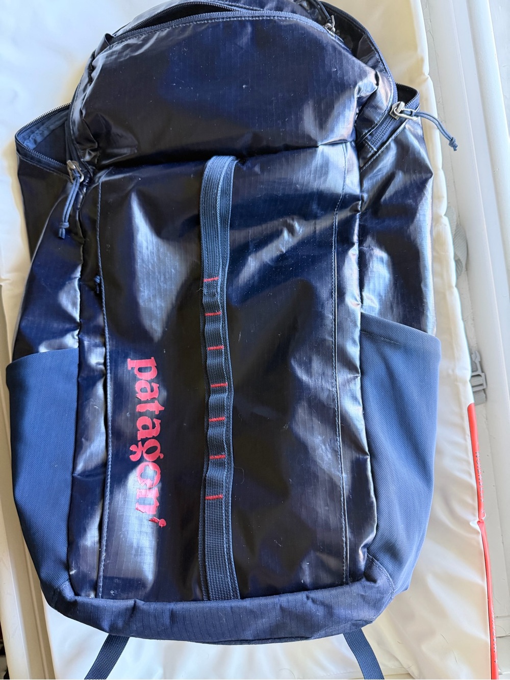 Patagonia 30L Black Hole Used